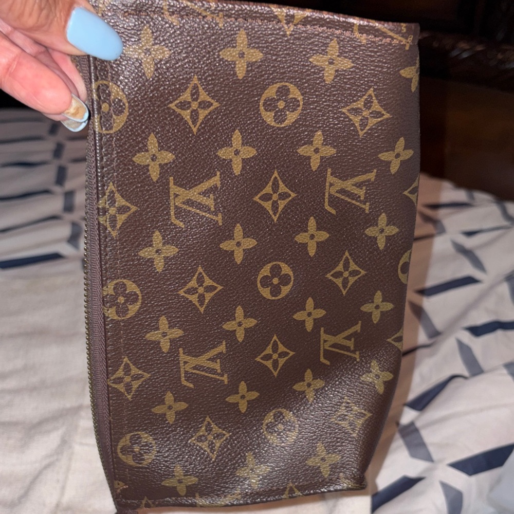 Authentic Louis Vuitton brown poche toilette vintage Monogram Clutch Wristlet - Picture 4 of 14